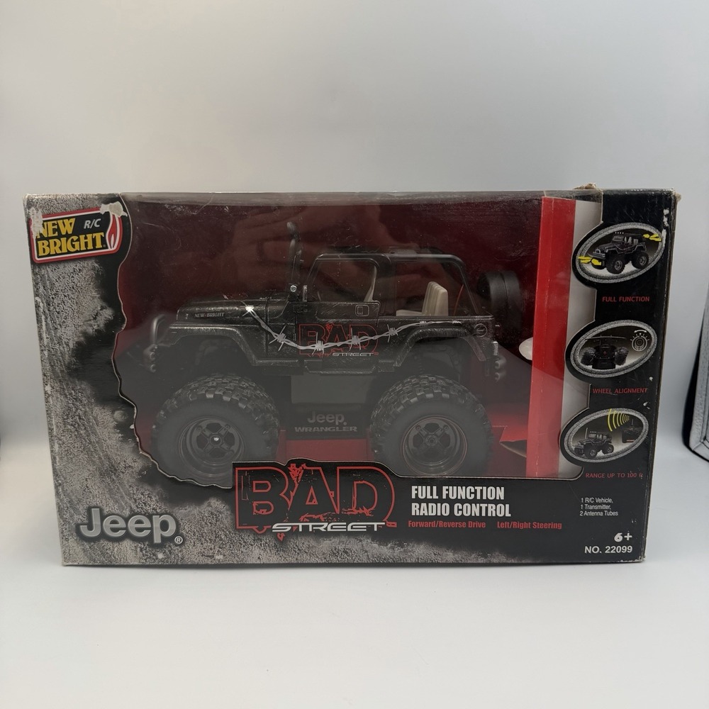 Vintage 2011 New Bright Bad Street Jeep Wrangler R/C  New Open Box